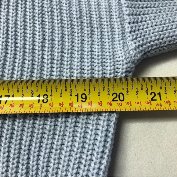 Hollister Light Blue Knit Crewneck Pullover Sweater Loose Fit Size Small - Picture 6 of 9